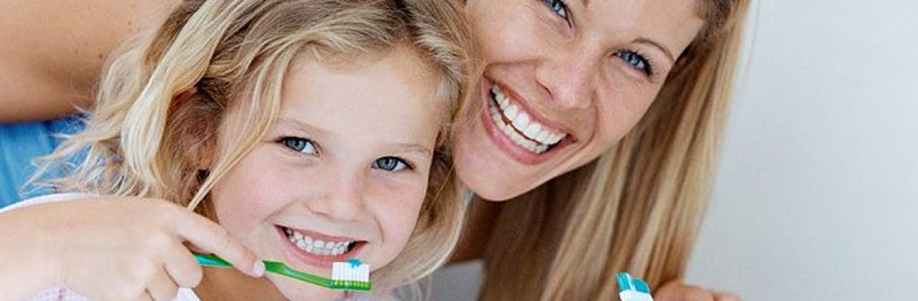Niños infantil dentista odontopediatría odontopediatra mejor limpieza cepillado